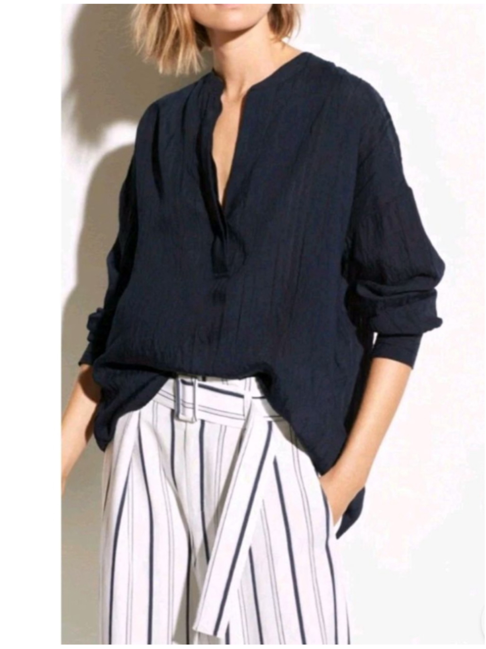 VINCE Drapey Stripe Split Neck Navy Long Sleeve Blouse Tunic XS